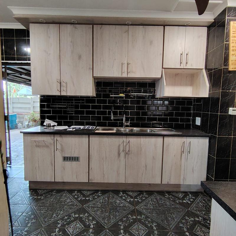 3 Bedroom Property for Sale in Klippoortje Gauteng