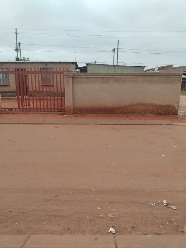 2 Bedroom Property for Sale in Katlehong South Gauteng