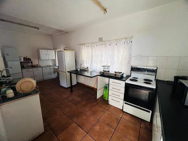 4 Bedroom Property for Sale in Laudium Gauteng