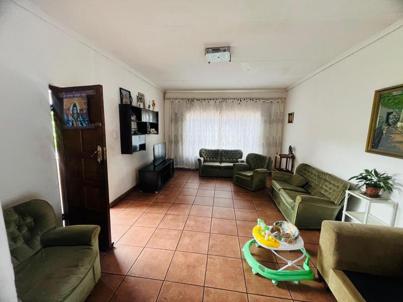 4 Bedroom Property for Sale in Laudium Gauteng