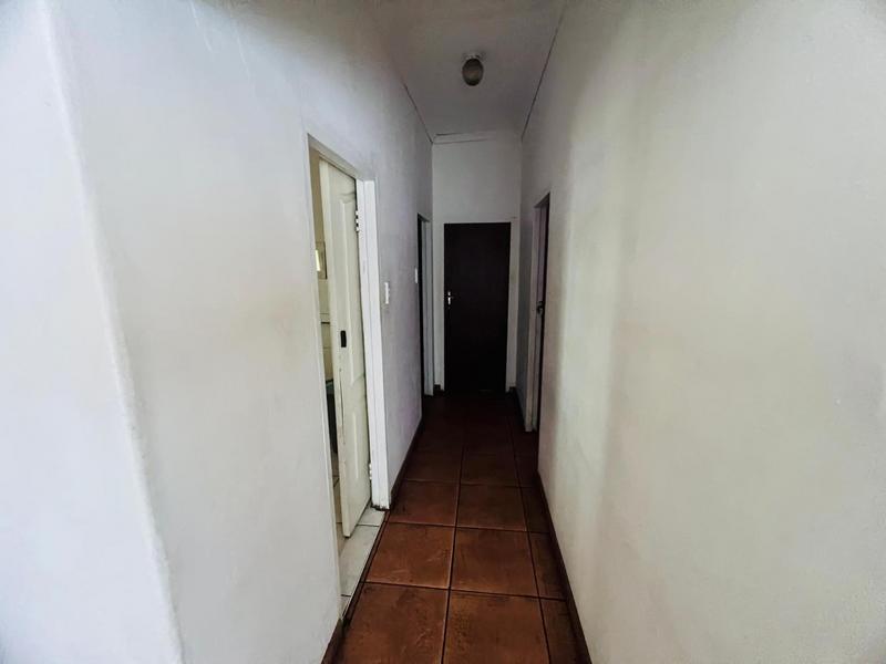4 Bedroom Property for Sale in Laudium Gauteng
