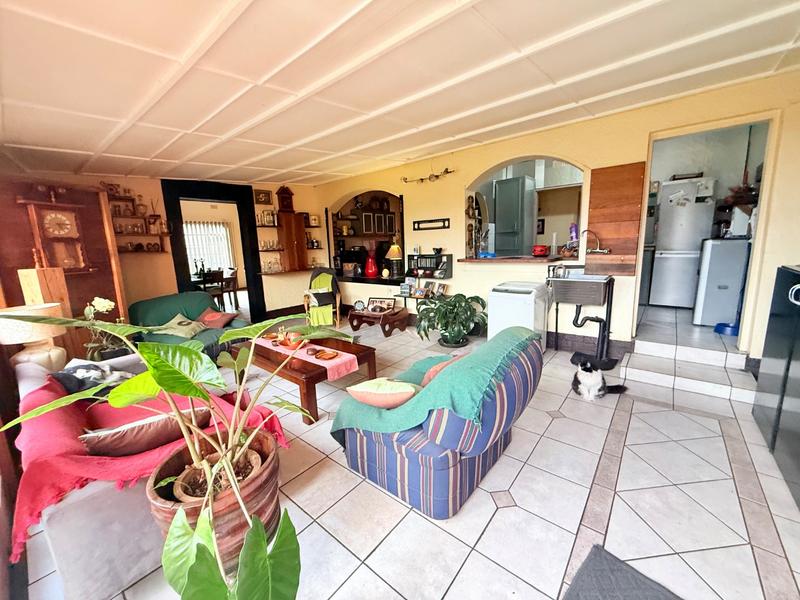 5 Bedroom Property for Sale in Flora Gardens Gauteng