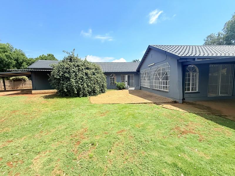 4 Bedroom Property for Sale in Sonland Park Gauteng