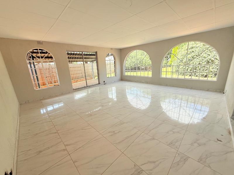 4 Bedroom Property for Sale in Sonland Park Gauteng