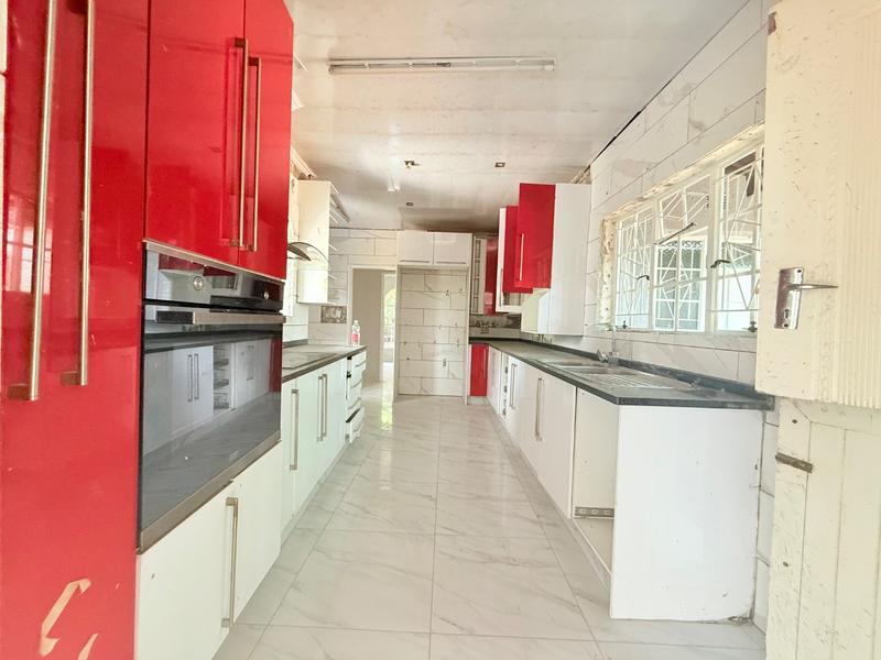 4 Bedroom Property for Sale in Sonland Park Gauteng