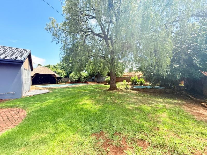 4 Bedroom Property for Sale in Sonland Park Gauteng