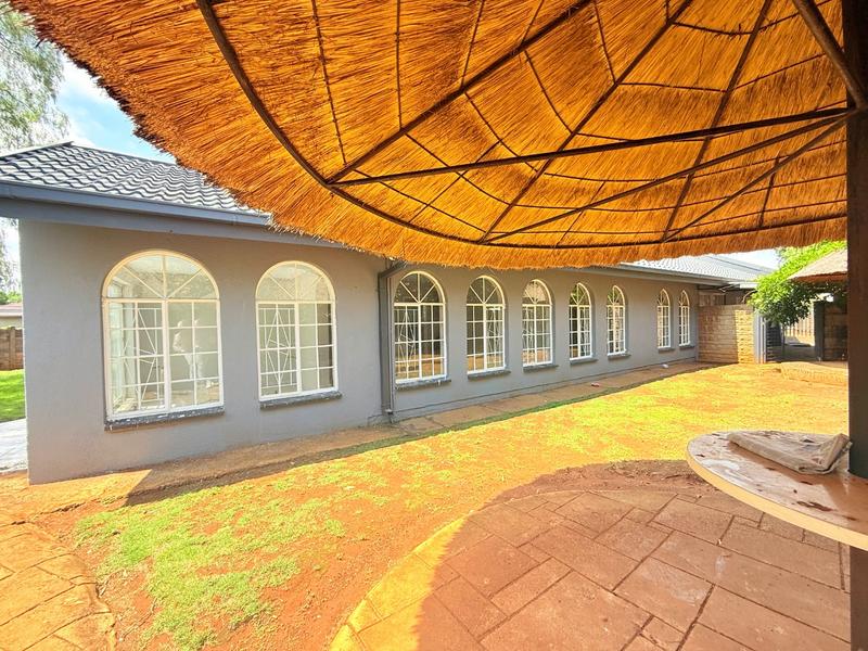 4 Bedroom Property for Sale in Sonland Park Gauteng