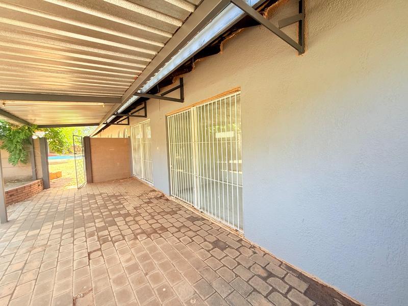 4 Bedroom Property for Sale in Sonland Park Gauteng