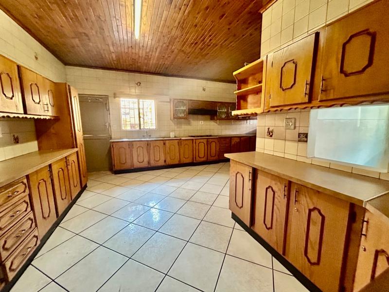 4 Bedroom Property for Sale in Vanderbijlpark CE 1 Gauteng