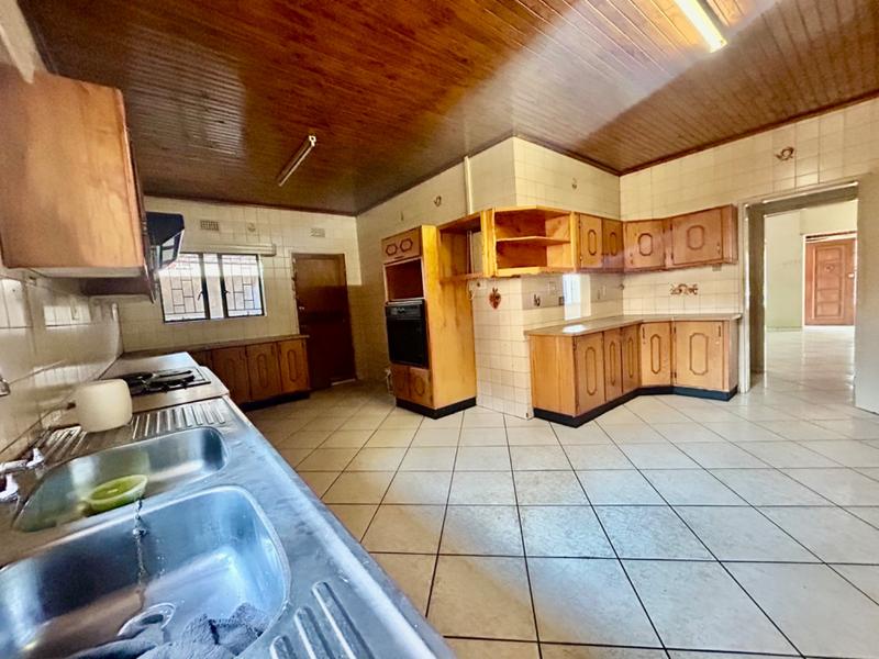 4 Bedroom Property for Sale in Vanderbijlpark CE 1 Gauteng