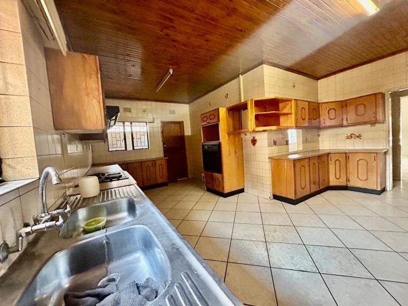 4 Bedroom Property for Sale in Vanderbijlpark CE 1 Gauteng