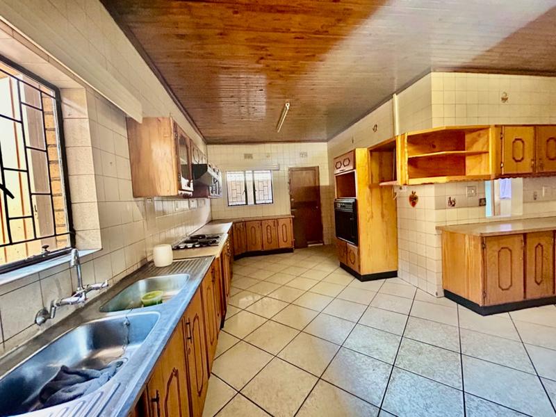 4 Bedroom Property for Sale in Vanderbijlpark CE 1 Gauteng