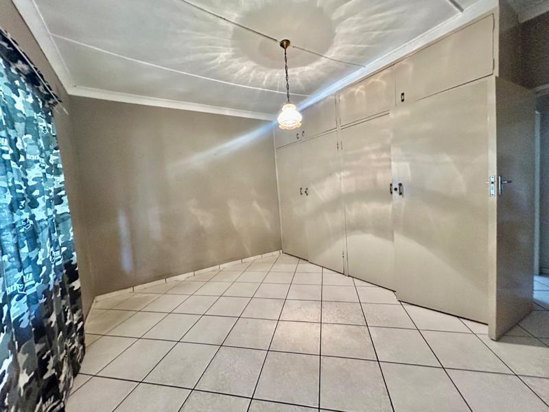 4 Bedroom Property for Sale in Vanderbijlpark CE 1 Gauteng