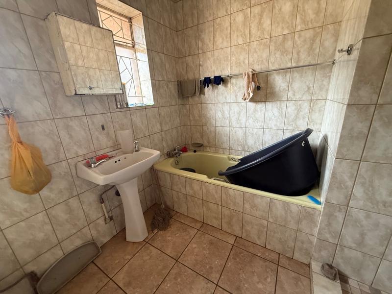 4 Bedroom Property for Sale in Vanderbijlpark CW Gauteng