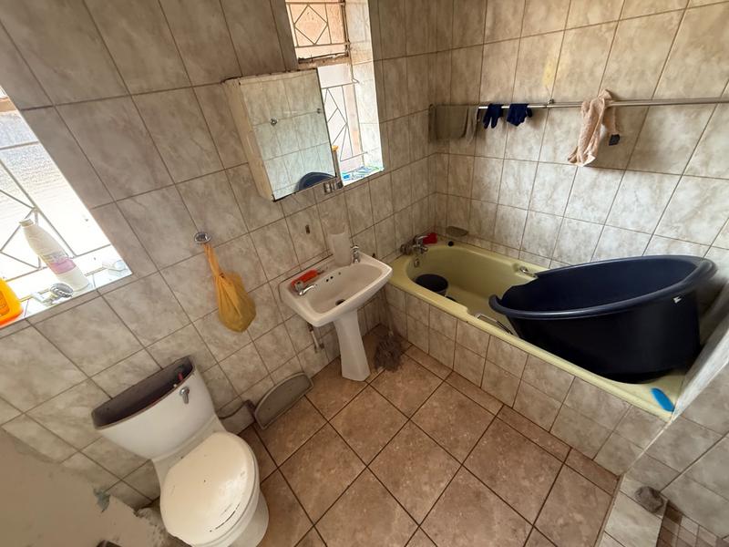4 Bedroom Property for Sale in Vanderbijlpark CW Gauteng