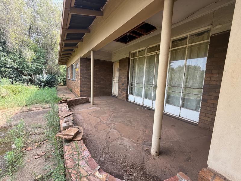 4 Bedroom Property for Sale in Vanderbijlpark CW Gauteng