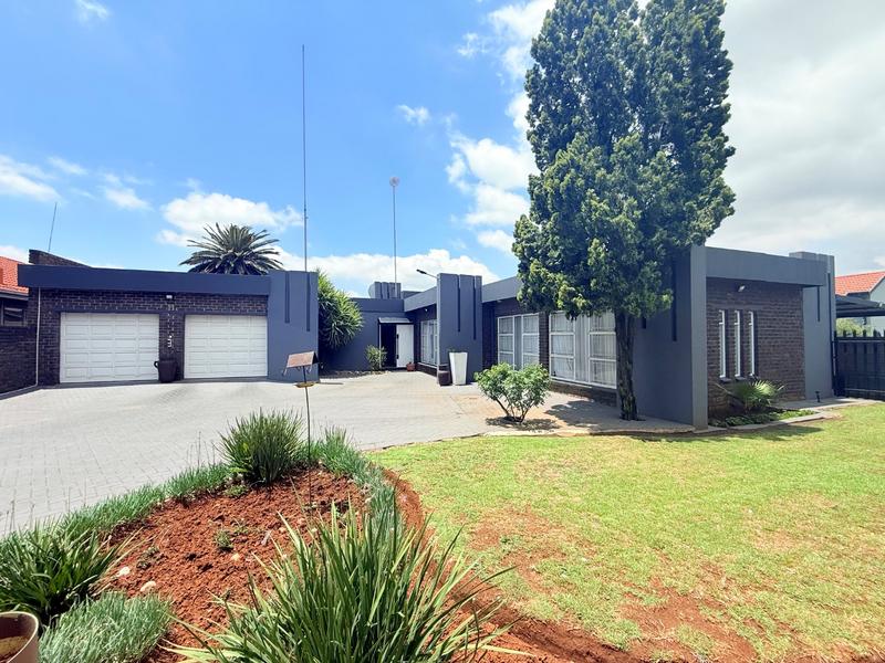 5 Bedroom Property for Sale in Vanderbijlpark SE 3 Gauteng