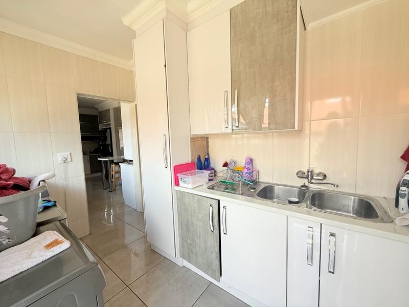 5 Bedroom Property for Sale in Vanderbijlpark SE 3 Gauteng