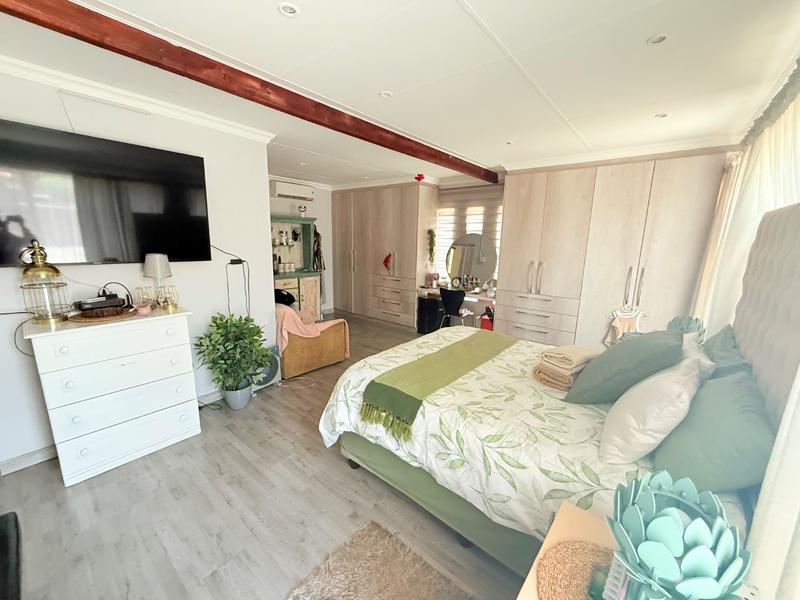 5 Bedroom Property for Sale in Vanderbijlpark SE 3 Gauteng