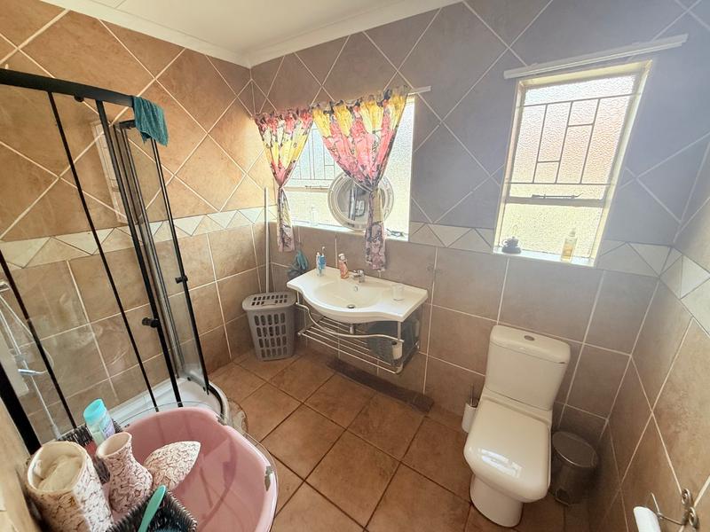 5 Bedroom Property for Sale in Vanderbijlpark SE 3 Gauteng