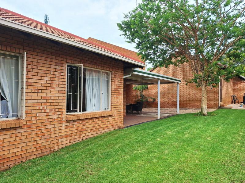 To Let 3 Bedroom Property for Rent in Lynnwood Manor Gauteng