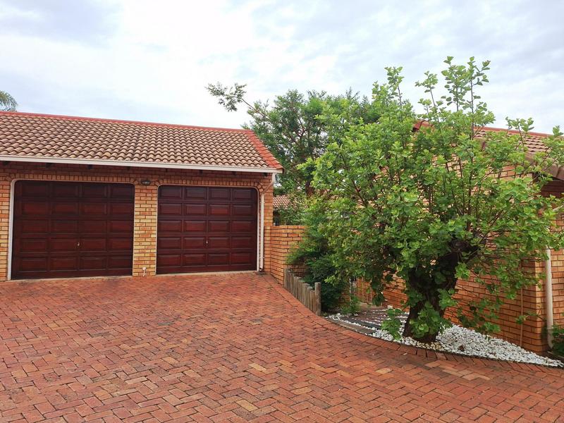 To Let 3 Bedroom Property for Rent in Lynnwood Manor Gauteng