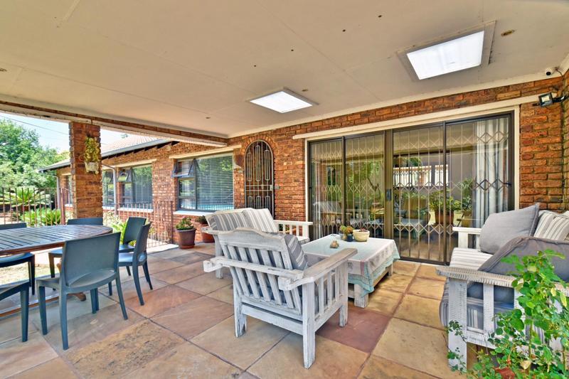 4 Bedroom Property for Sale in Mulbarton Gauteng