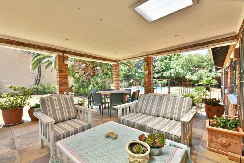 4 Bedroom Property for Sale in Mulbarton Gauteng