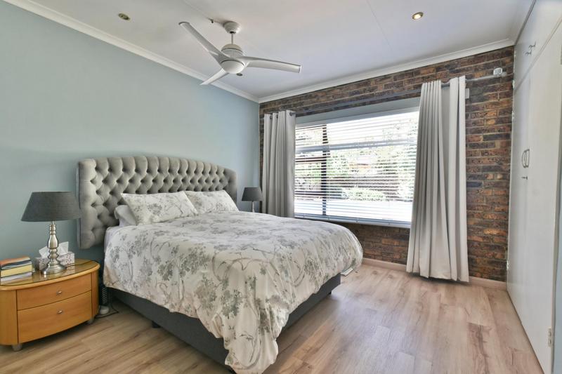 4 Bedroom Property for Sale in Mulbarton Gauteng