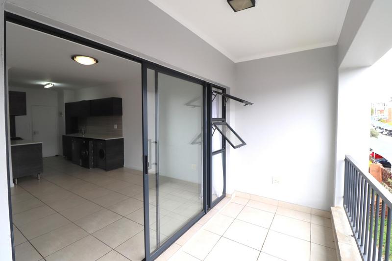 To Let 1 Bedroom Property for Rent in Olivedale Gauteng