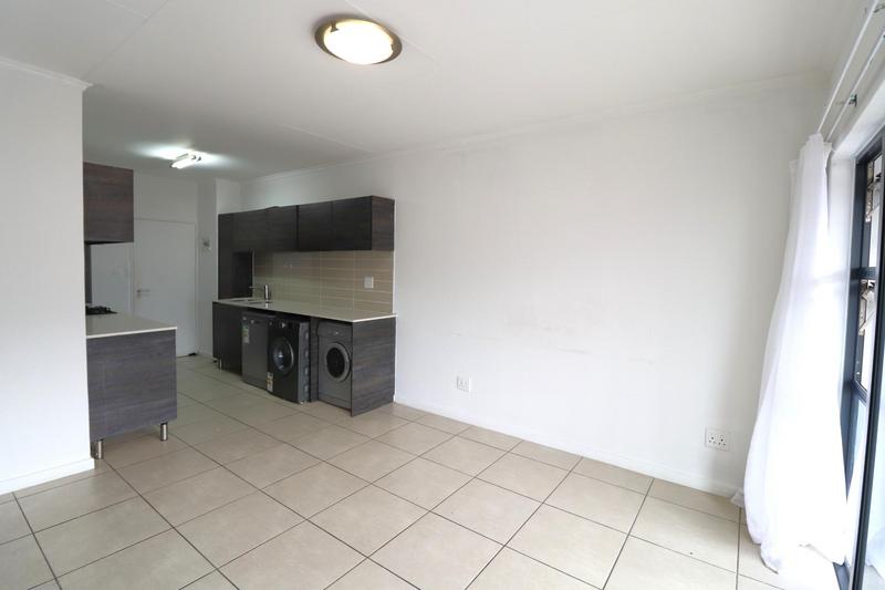 To Let 1 Bedroom Property for Rent in Olivedale Gauteng