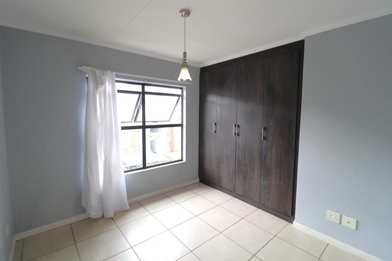To Let 1 Bedroom Property for Rent in Olivedale Gauteng