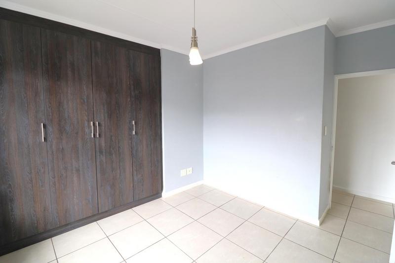To Let 1 Bedroom Property for Rent in Olivedale Gauteng