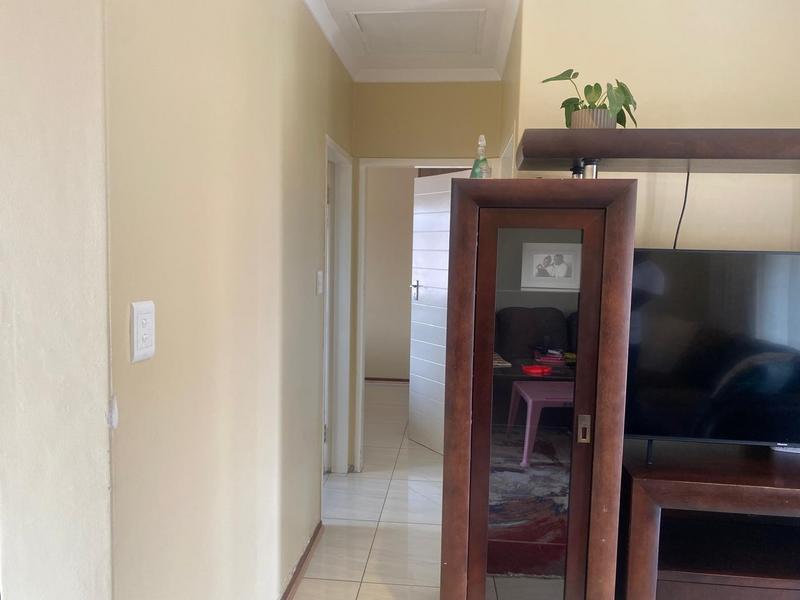 To Let 2 Bedroom Property for Rent in Noordwyk Gauteng