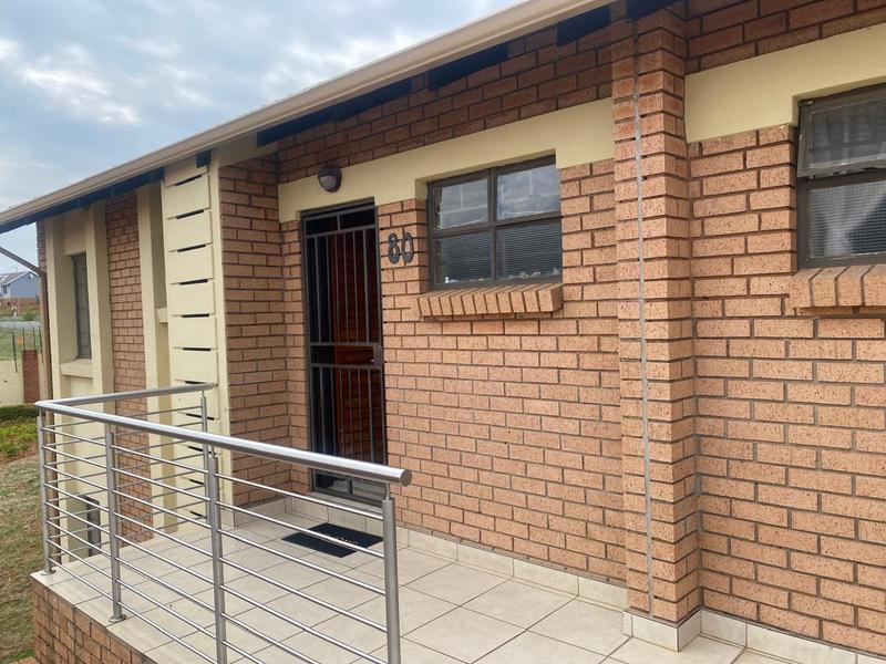 To Let 2 Bedroom Property for Rent in Noordwyk Gauteng