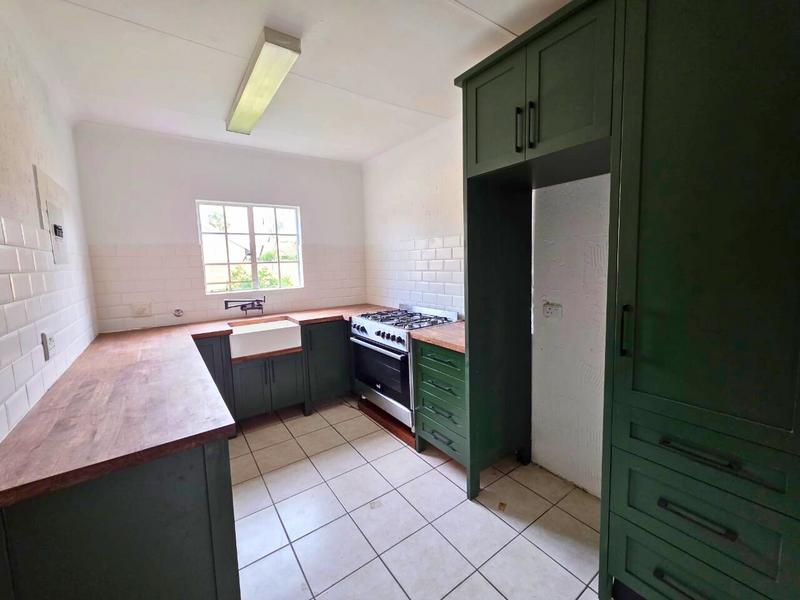 To Let 2 Bedroom Property for Rent in Glen Marais Gauteng