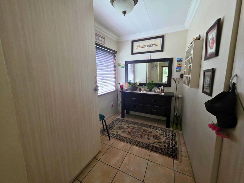 4 Bedroom Property for Sale in Glen Marais Gauteng