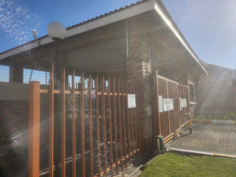 To Let 2 Bedroom Property for Rent in Birchleigh Gauteng
