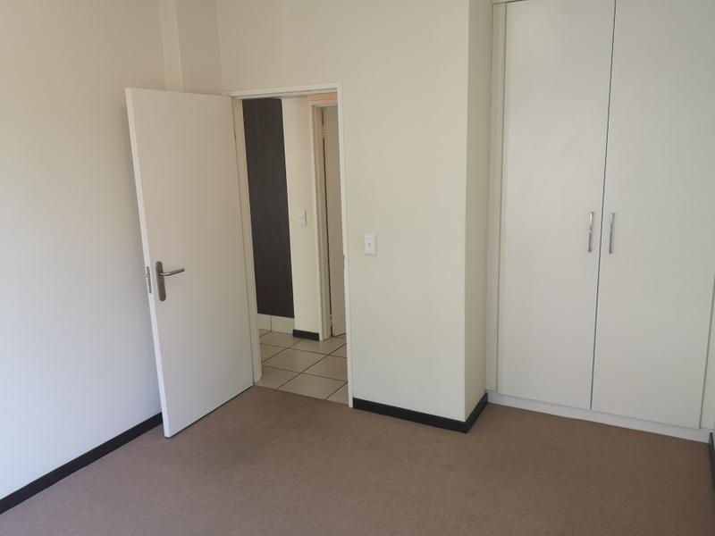 To Let 1 Bedroom Property for Rent in Bryanston Gauteng
