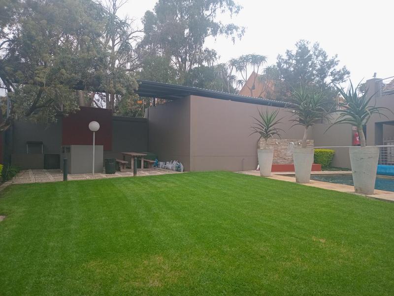 1 Bedroom Property for Sale in Sunninghill Gauteng
