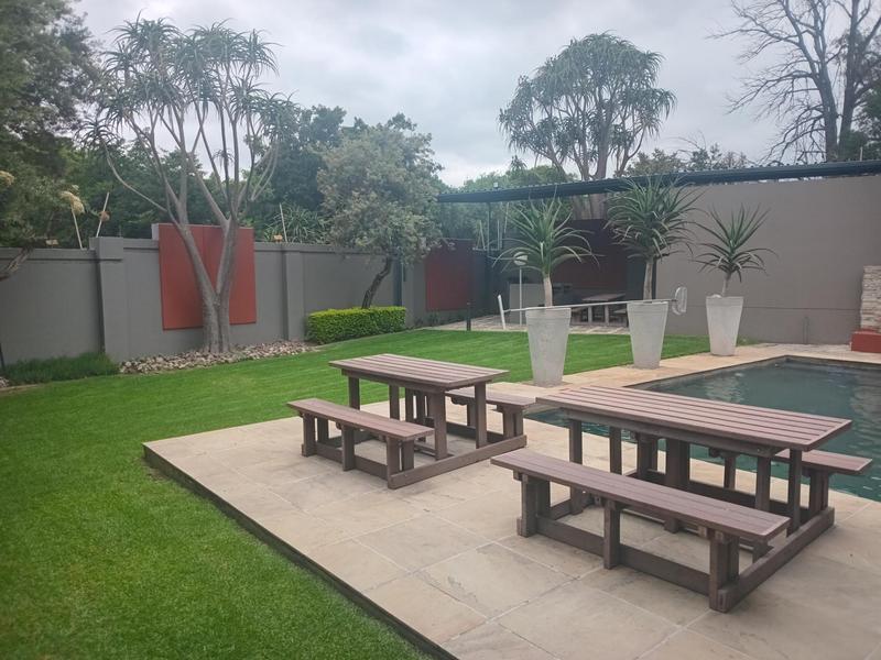 1 Bedroom Property for Sale in Sunninghill Gauteng