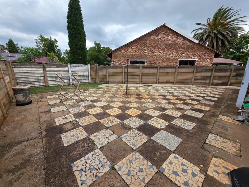 To Let 3 Bedroom Property for Rent in Golf Park Gauteng