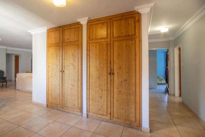 5 Bedroom Property for Sale in Beaulieu Gauteng