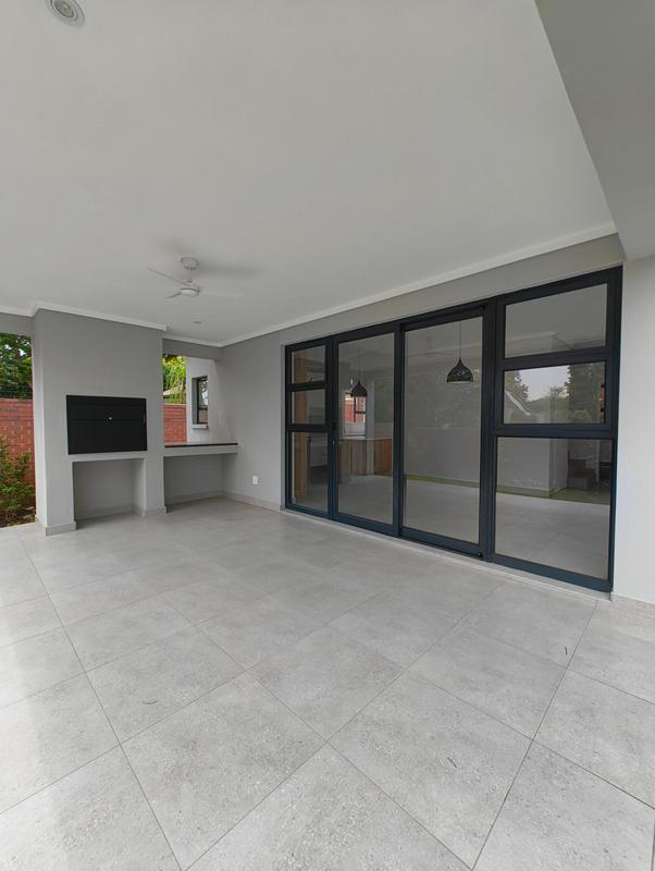 To Let 4 Bedroom Property for Rent in Ashlea Gardens Gauteng