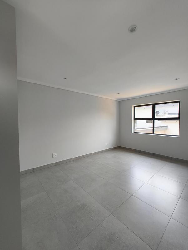 To Let 4 Bedroom Property for Rent in Ashlea Gardens Gauteng