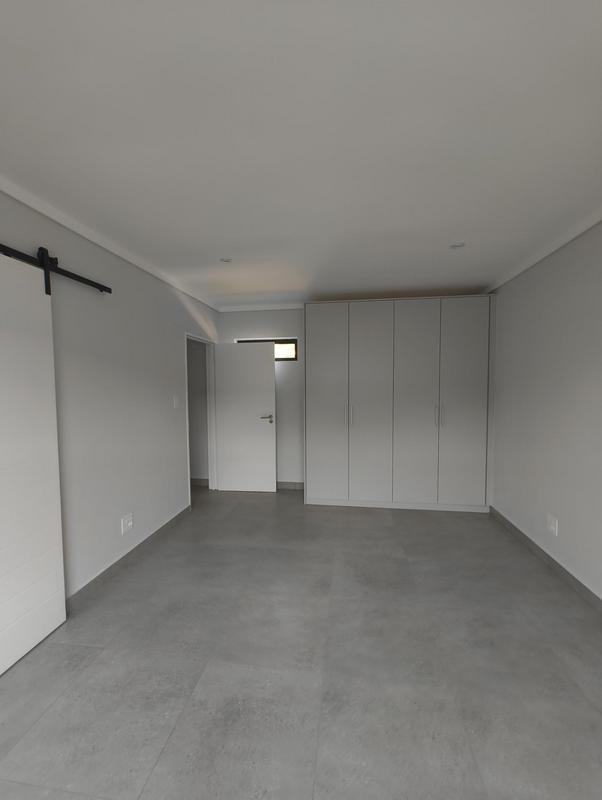 To Let 4 Bedroom Property for Rent in Ashlea Gardens Gauteng