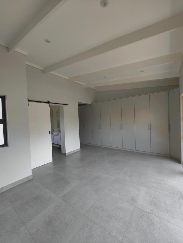 To Let 4 Bedroom Property for Rent in Ashlea Gardens Gauteng