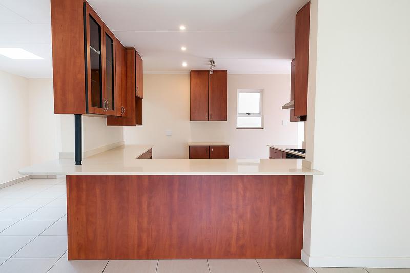 To Let 5 Bedroom Property for Rent in Moreleta Park Gauteng