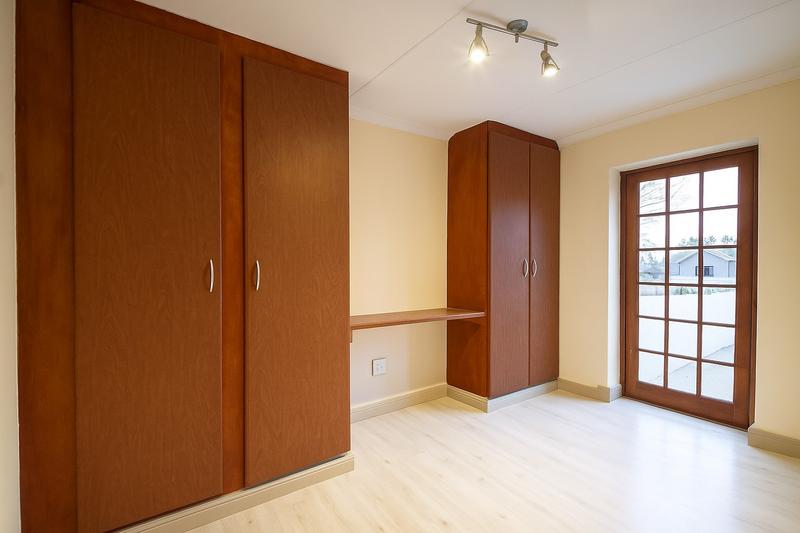 To Let 5 Bedroom Property for Rent in Moreleta Park Gauteng