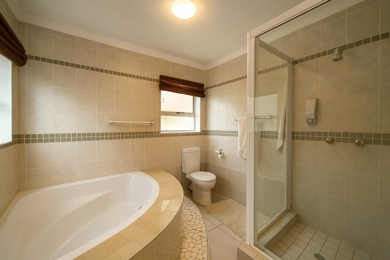 To Let 5 Bedroom Property for Rent in Moreleta Park Gauteng